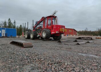 The world’s first AI-controlled forest machine trained in Umeå